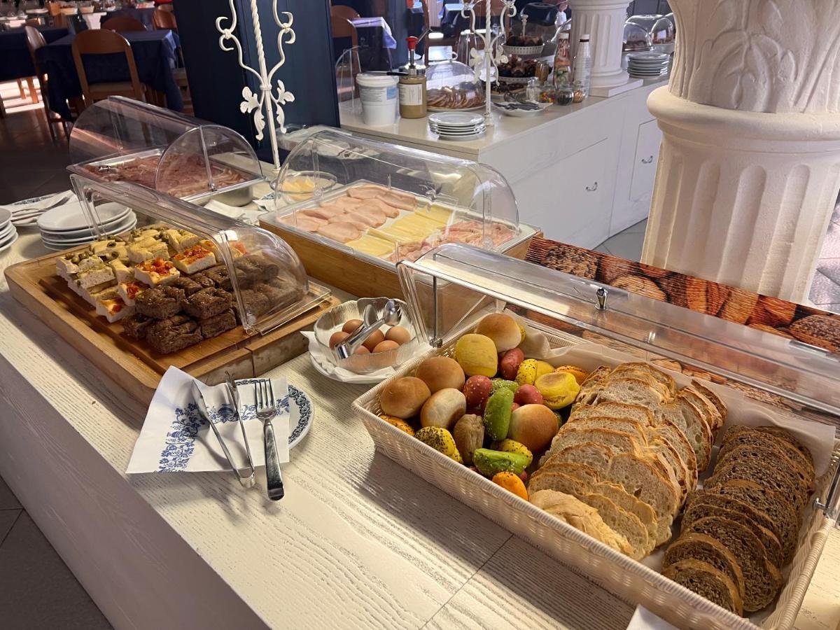 G&D Hotel Deanna Pool&Brunch 밀라노마리티마 외부 사진