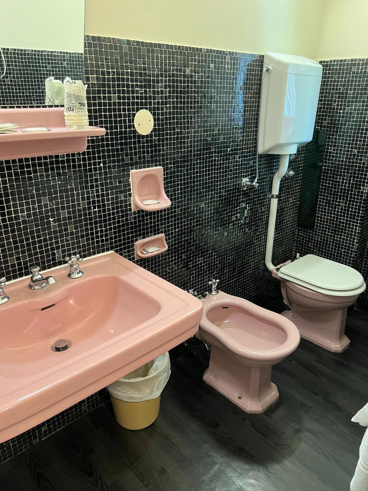 G&D Hotel Deanna Pool&Brunch 밀라노마리티마 객실 사진