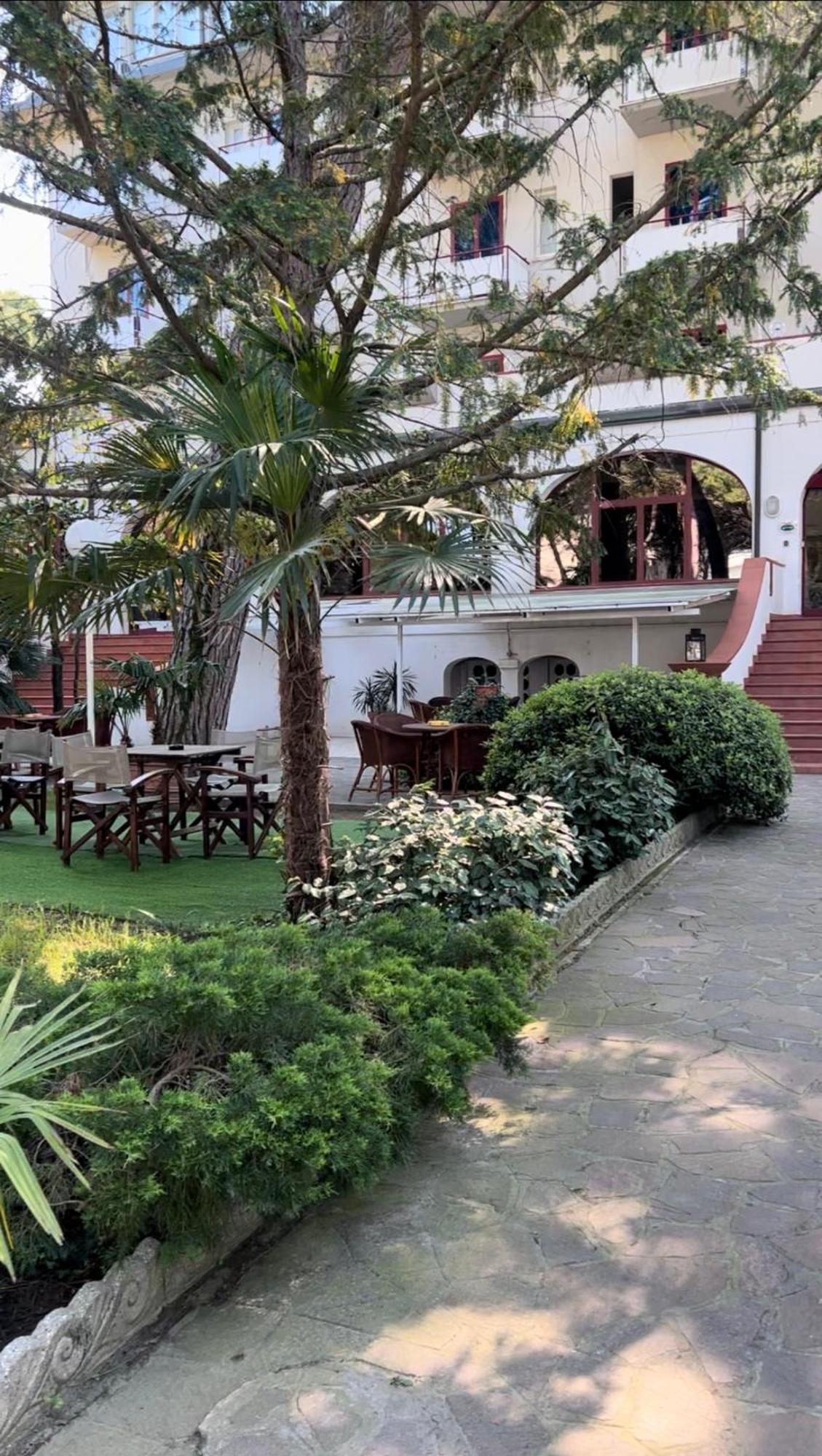 G&D Hotel Deanna Pool&Brunch 밀라노마리티마 외부 사진