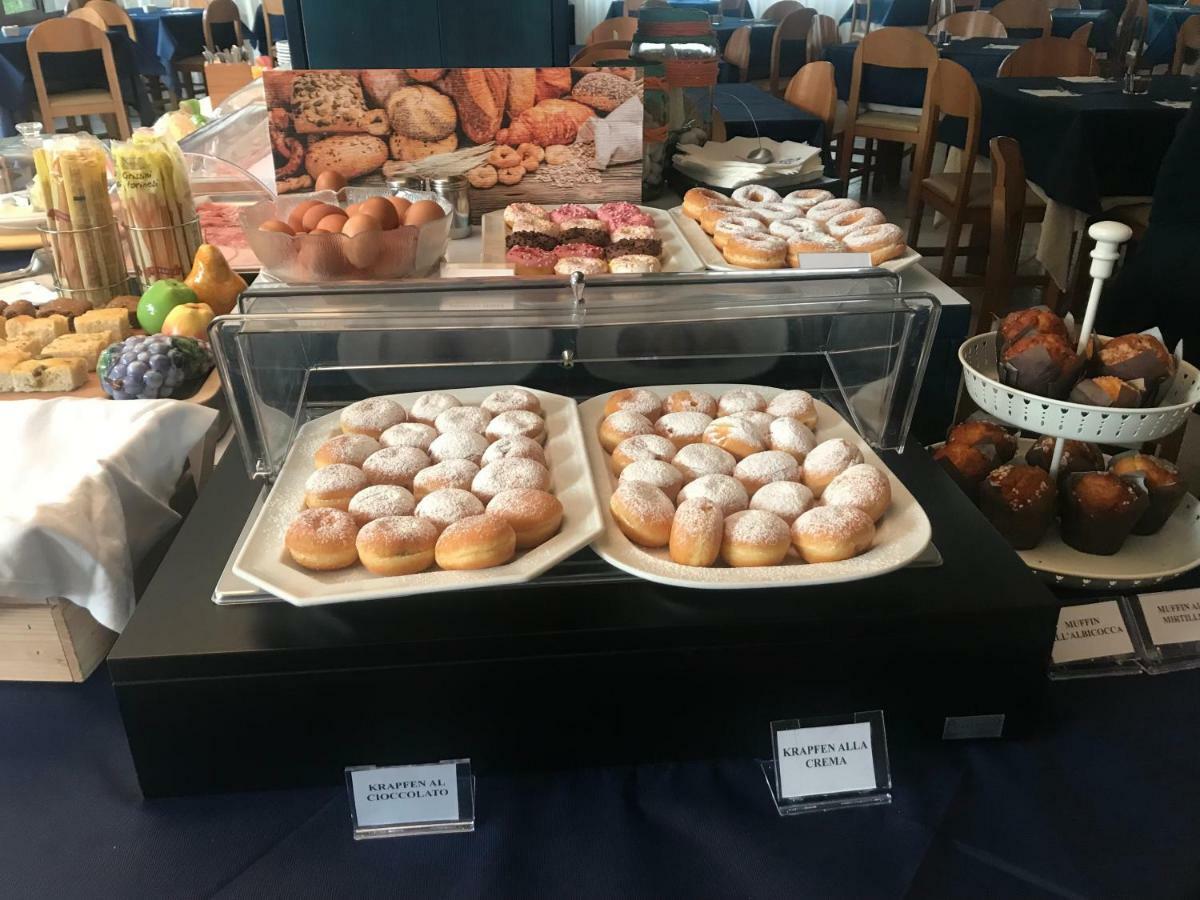 G&D Hotel Deanna Pool&Brunch 밀라노마리티마 외부 사진
